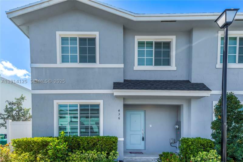 3 bedroom Townhouse at 436 NW 11th Ave, COSTA BLANCA VILLAS, Florida City — photo 1