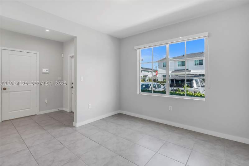 3 bedroom Townhouse at 436 NW 11th Ave, COSTA BLANCA VILLAS, Florida City — photo 3
