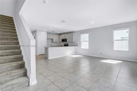 436 NW 11th Ave, Florida City FL - photo 9 of 27