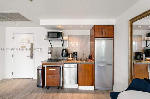 1060 Ocean Dr D307, Miami Beach FL - photo 21 of 41