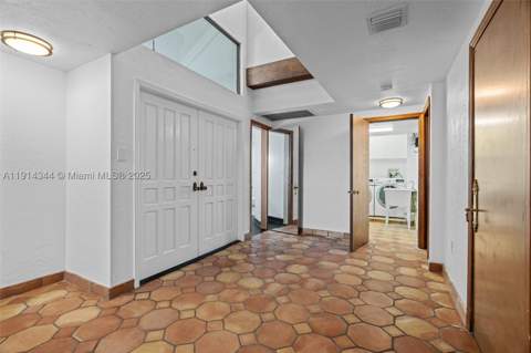 20215 W Oak Haven Cir, Miami FL - photo 8 of 89