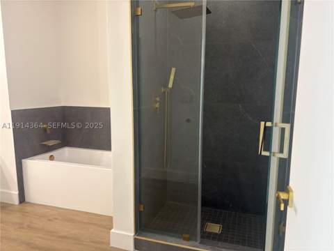 1800 N Bayshore Dr 306, Miami FL - photo 18 of 52