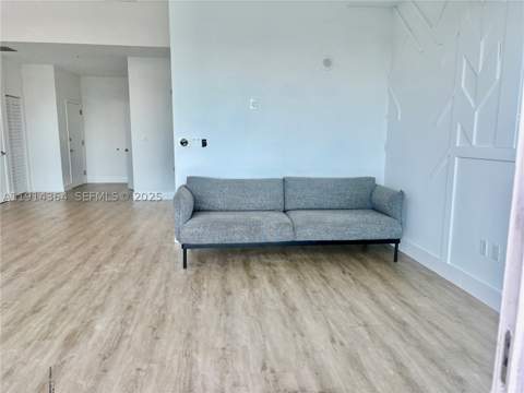 1800 N Bayshore Dr 306, Miami FL - photo 9 of 52