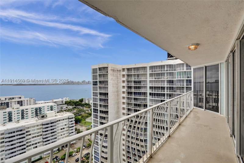2 bedroom Condominium at 7601 E Treasure Dr 2421, The Grandview Palace Cond, North Bay Village — photo 2