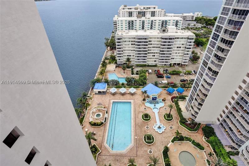 2 bedroom Condominium at 7601 E Treasure Dr 2421, The Grandview Palace Cond, North Bay Village — photo 4