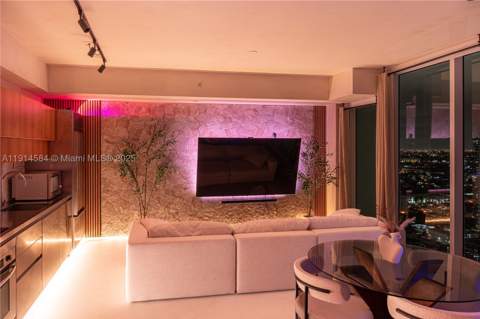 1040 Biscayne Blvd 2905, Miami FL - photo 12 of 13