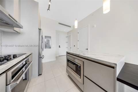 1030 15th St 306, Miami Beach FL - photo 17 of 77