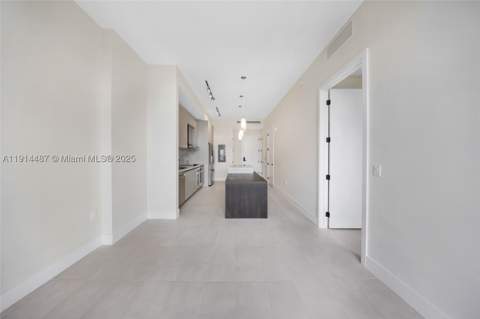 1030 15th St 306, Miami Beach FL - photo 9 of 77