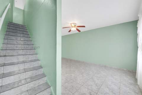 427 NW 84th Ter 427, Miami FL - photo 11 of 42