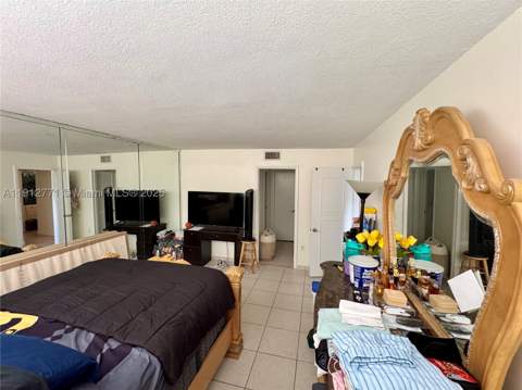 16518 NE 26th Ave 304, North Miami Beach FL - photo 7 of 31