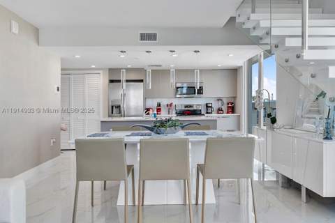 1150 101st St 701, Bay Harbor Islands FL - photo 9 of 63