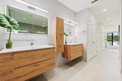 2127 SW 11th Ter, Miami FL - photo 14 of 28