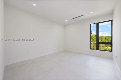 2127 SW 11th Ter, Miami FL - photo 21 of 28