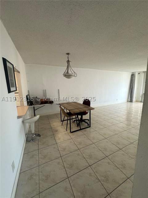 19390 Collins Ave 1019, Sunny Isles Beach FL - photo 6 of 14