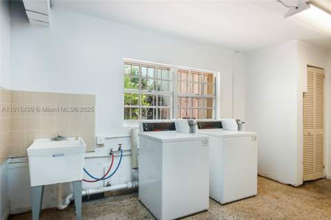 1051 Meridian Ave 1M, Miami Beach FL - photo 8 of 8