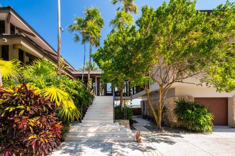 820 San Pedro Ave, Coral Gables FL - photo 13 of 69