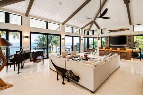 820 San Pedro Ave, Coral Gables FL - photo 19 of 69