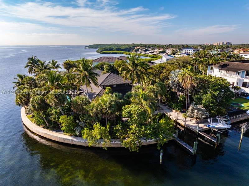 4 bedroom SingleFamilyResidence at 820 San Pedro Ave, Coral Bay Sec B, Coral Gables — photo 5