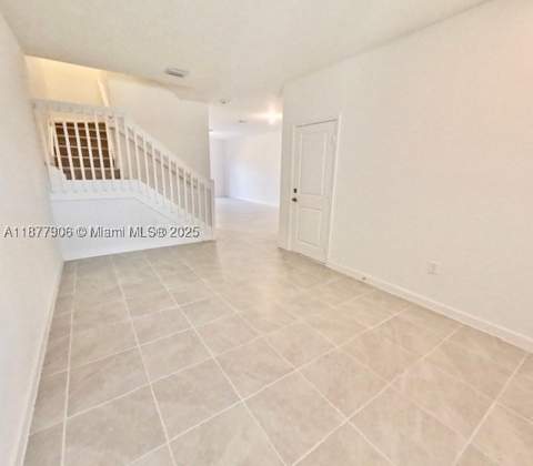12517 NW 23rd Pl, Miami FL - photo 15 of 32
