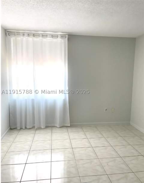 250 180th Dr 510, Sunny Isles Beach FL - photo 11 of 26