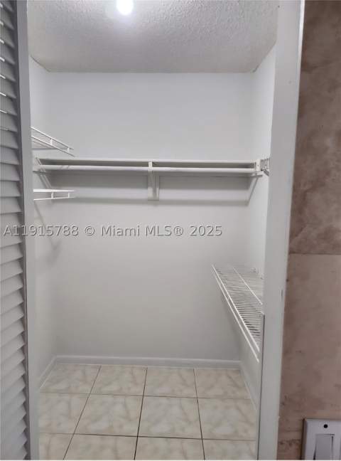 250 180th Dr 510, Sunny Isles Beach FL - photo 13 of 26