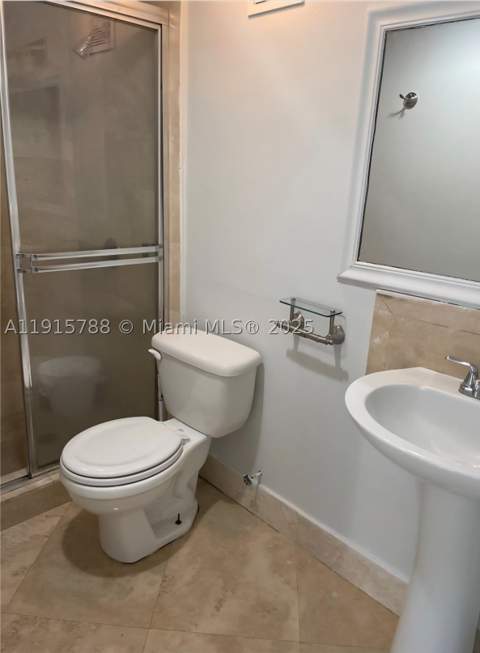 250 180th Dr 510, Sunny Isles Beach FL - photo 18 of 26