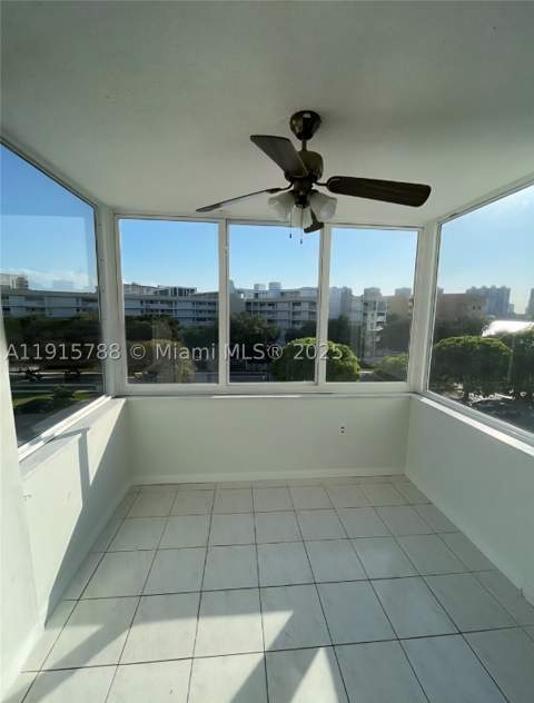 250 180th Dr 510, Sunny Isles Beach FL - photo 9 of 26
