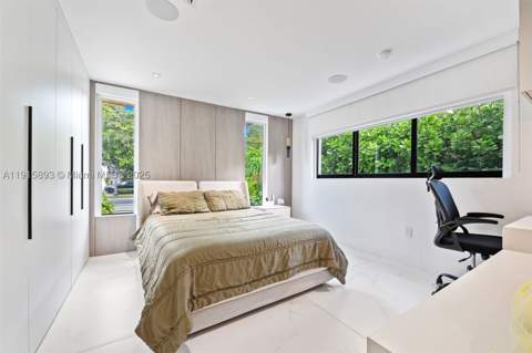 1792 Cleveland Rd, Miami Beach FL - photo 21 of 39