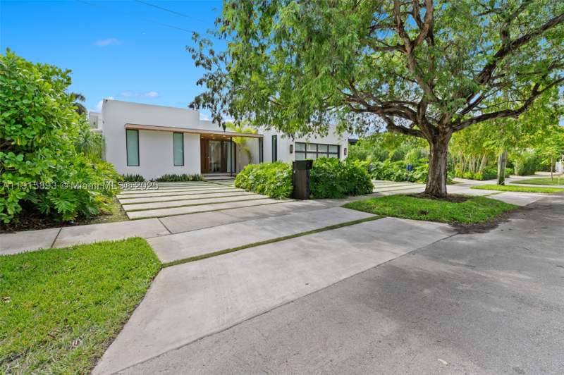 4 bedroom SingleFamilyResidence at 1792 Cleveland Rd, Biscayne Point, Miami Beach — photo 5