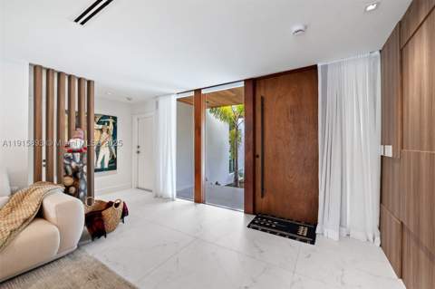 1792 Cleveland Rd, Miami Beach FL - photo 7 of 39