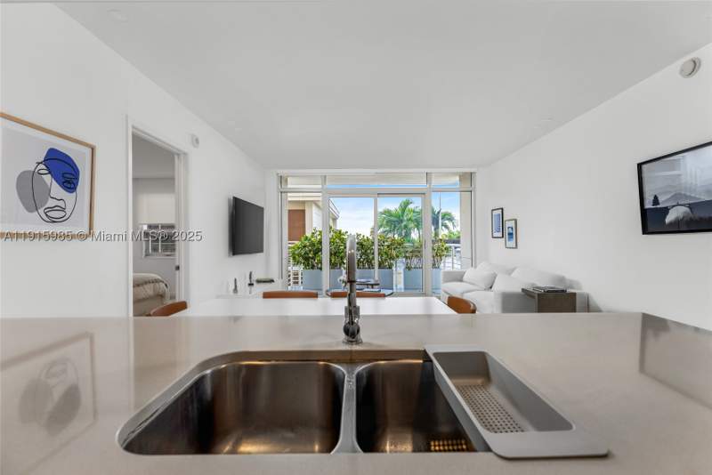 2 bedroom Condominium at 3250 NE 1st Ave 605, Midblock Miami Condo, Miami — photo 4