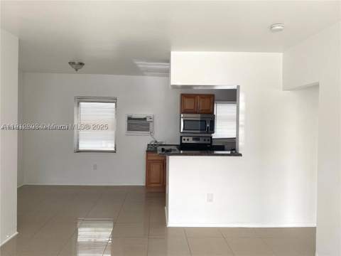 1197 Marseille Dr 12, Miami Beach FL - photo 9 of 11