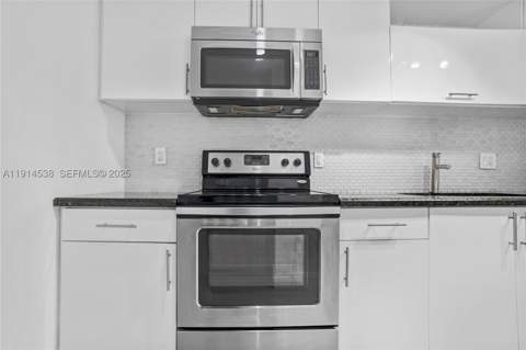 500 Bayview Dr 125, Sunny Isles Beach FL - photo 15 of 28