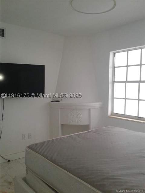 1526 Pennsylvania Ave 19, Miami Beach FL - photo 14 of 17