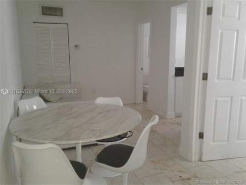 1526 Pennsylvania Ave 19, Miami Beach FL - photo 7 of 17