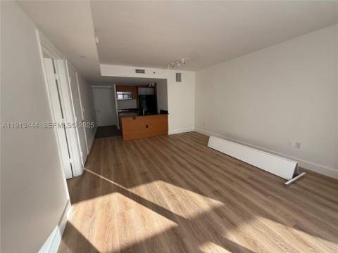 50 Biscayne Blvd 4807, Miami FL - photo 8 of 23