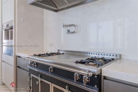 17975 Collins Avenue 2402, Sunny Isles Beach FL - photo 6 of 21