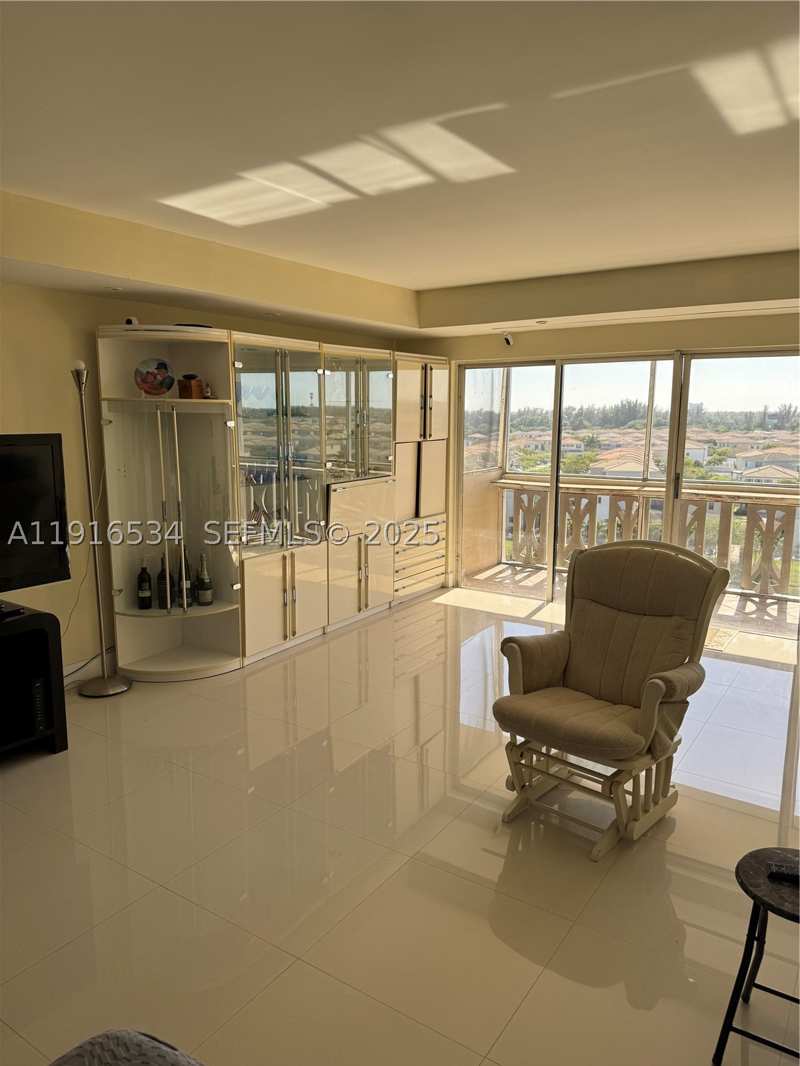2 bedroom Condominium at 800 NE 195th St 714, Canongate Condo No One, Miami — photo 1