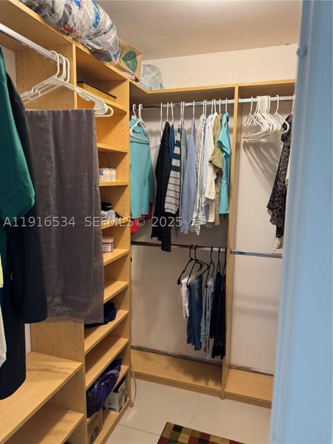 800 NE 195th St 714, Miami FL - photo 13 of 18