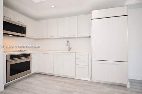 45 SW 9th St 1504, Miami FL - photo 6 of 33