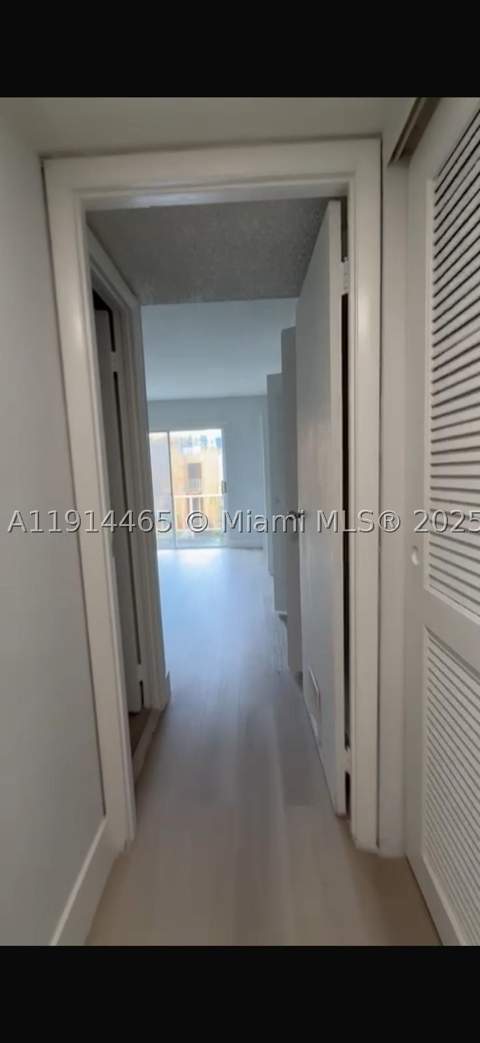 17901 NW 68 Ave T-205, Hialeah FL - photo 13 of 13