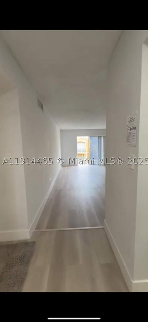 17901 NW 68 Ave T-205, Hialeah FL - photo 9 of 13