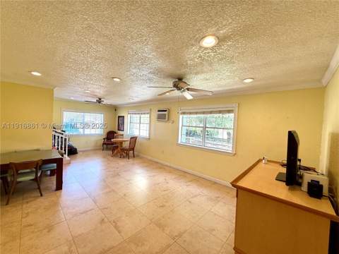 174 E 41st St, Hialeah FL - photo 13 of 46