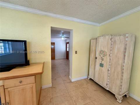 174 E 41st St, Hialeah FL - photo 14 of 46