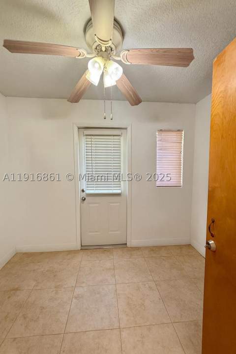 174 E 41st St, Hialeah FL - photo 16 of 46