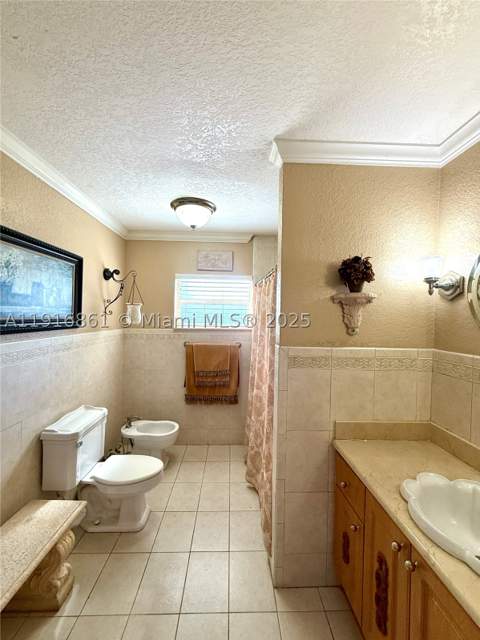 174 E 41st St, Hialeah FL - photo 22 of 46