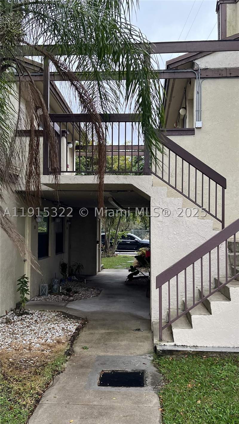 2 bedroom Condominium at 455 NW 210th St 205, McArthur Park Misty Lk Co, Miami Gardens — photo 5