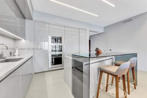 18975 Collins Ave 1002, Sunny Isles Beach FL - photo 12 of 37