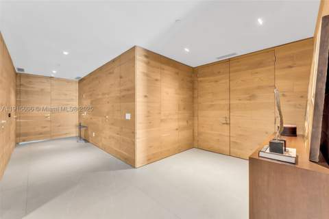 18975 Collins Ave 1002, Sunny Isles Beach FL - photo 18 of 37