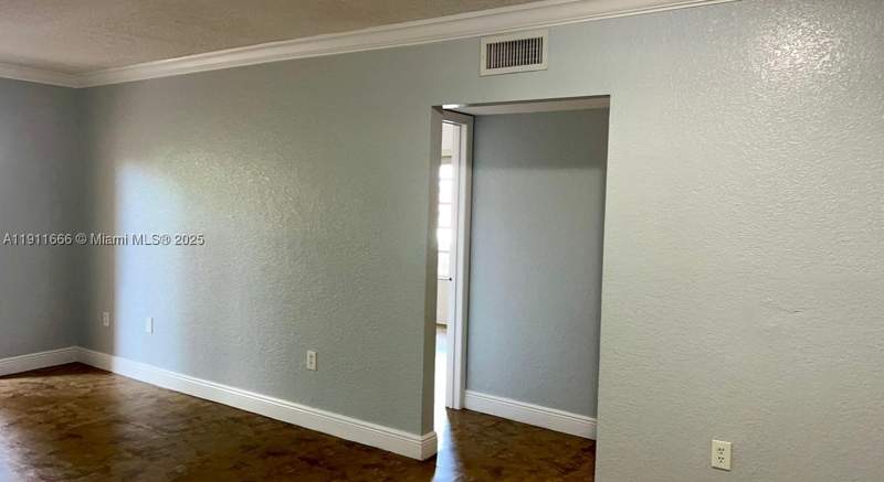2 bedroom Condominium at 575 W 69th St 208, Bella Venezia Condo, Hialeah — photo 4